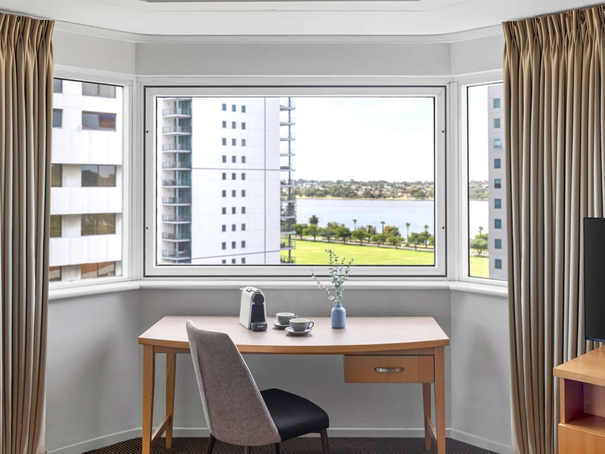 Novotel Perth Langley Luaran gambar